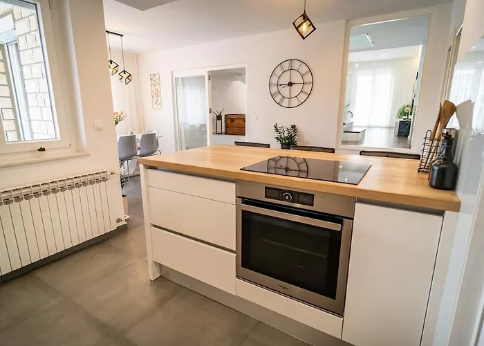 Marieta Ζαντάρ